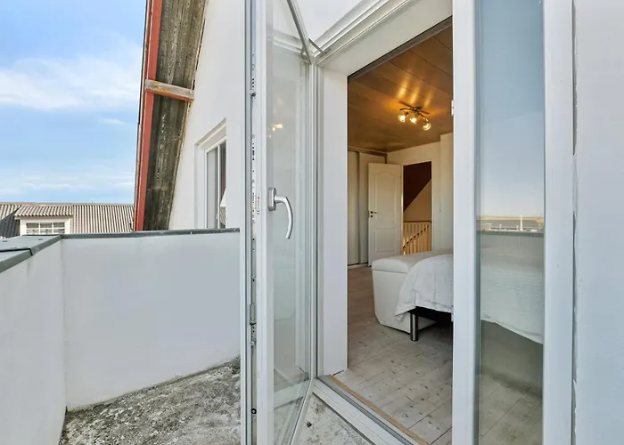 Schönes Ferienhaus In Der Nähe Des Wassers